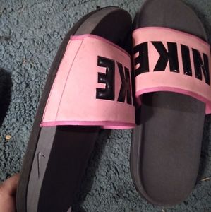 Nike slides
